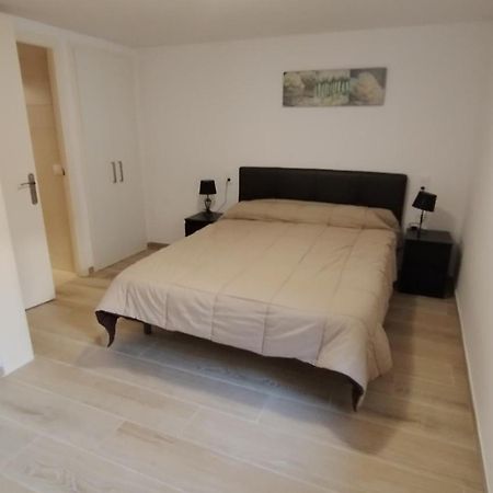Rosesapparts A20Demar Triplex Luaran gambar